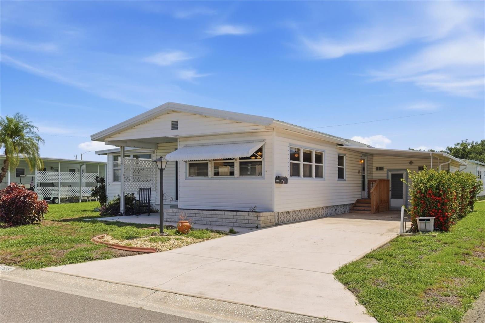 1208 44TH AVENUE DRIVE