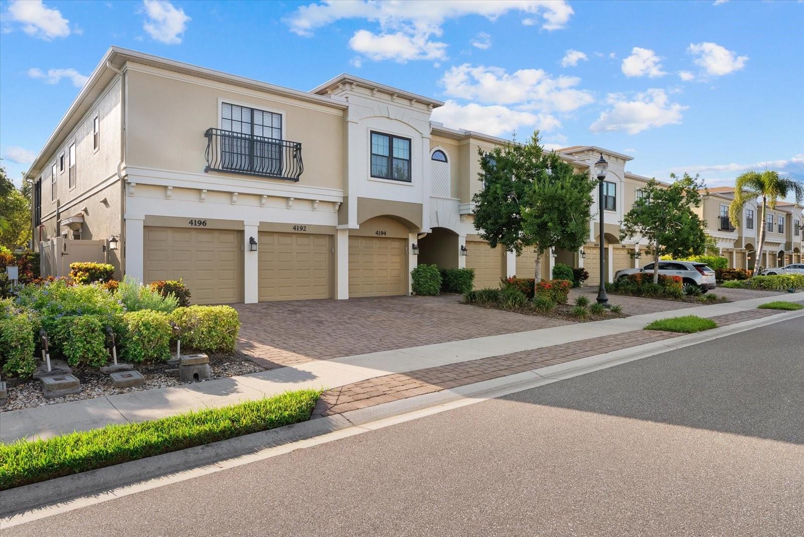 4190 OVERTURE CIRCLE #511