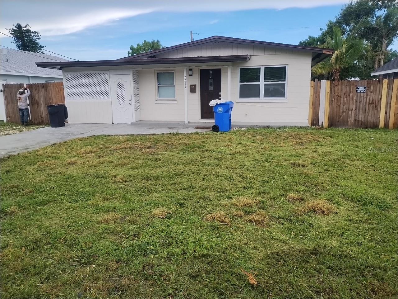 2217 20TH AVENUE