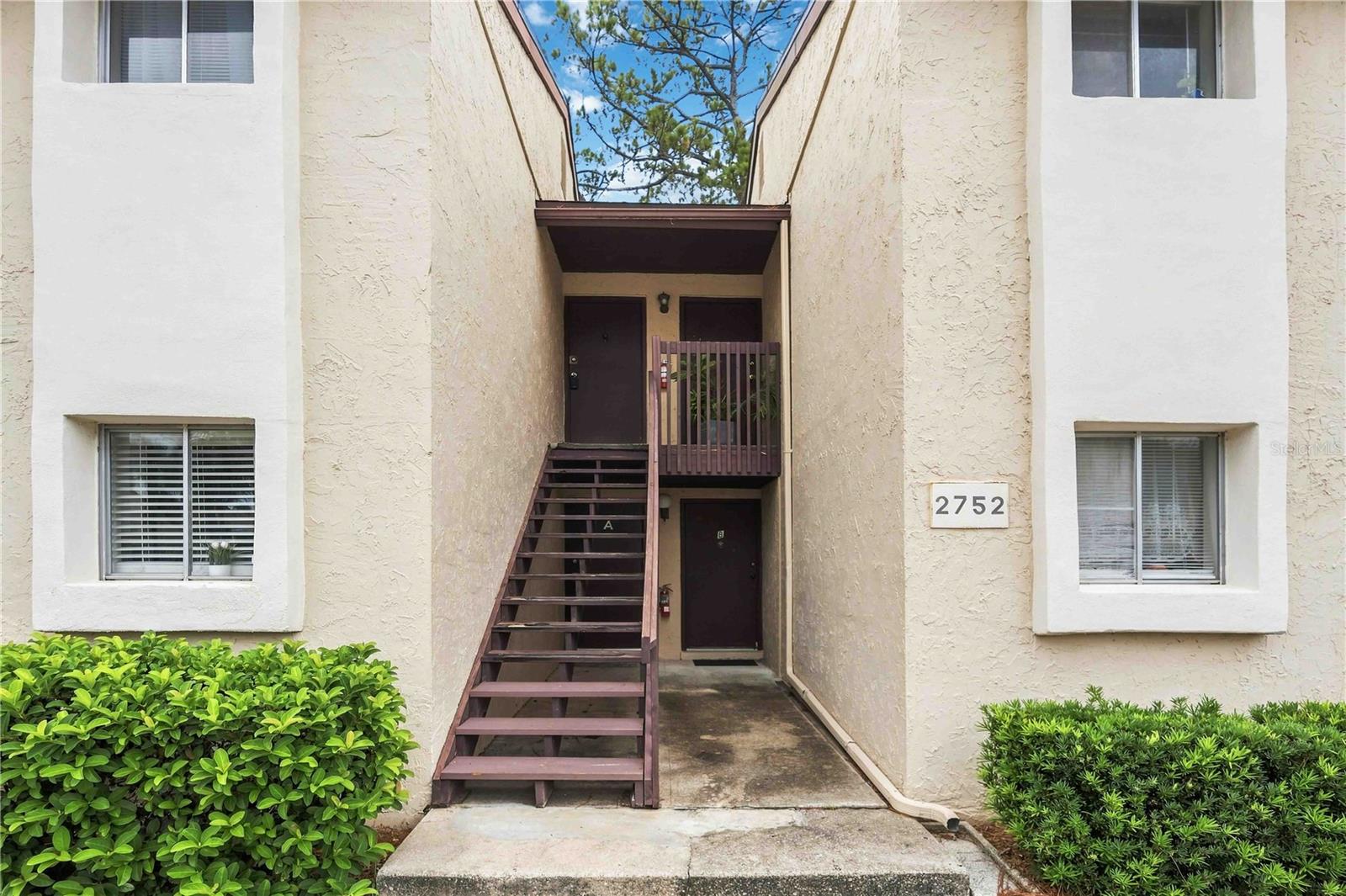 2752 HIDDEN LAKE BOULEVARD #C