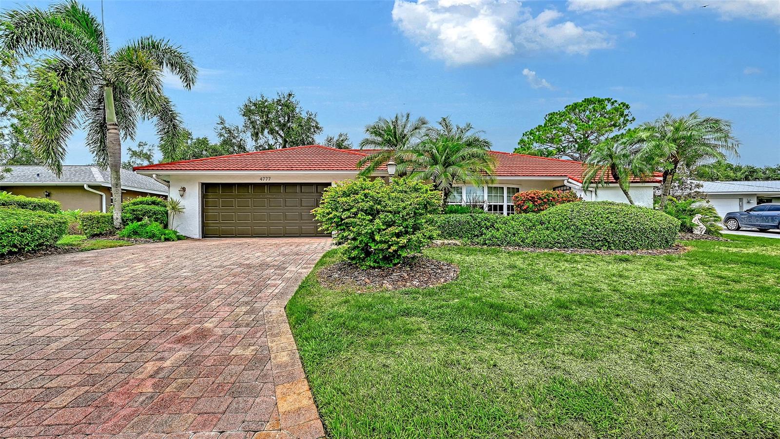 4777 OVERBURY PLACE