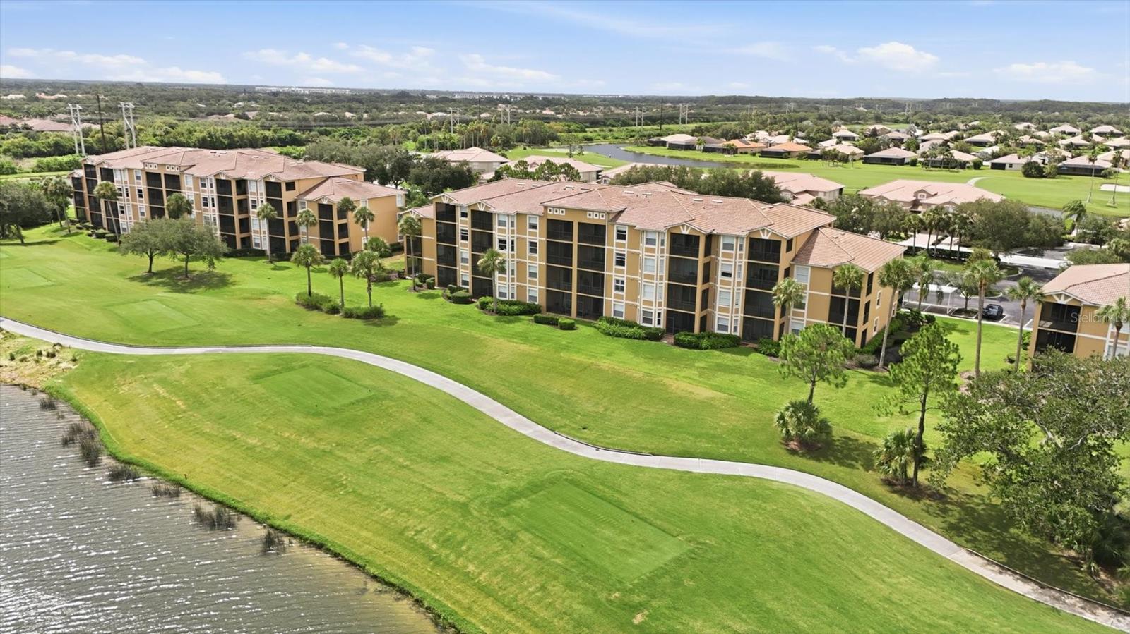 8309 GRAND ESTUARY TRAIL #306