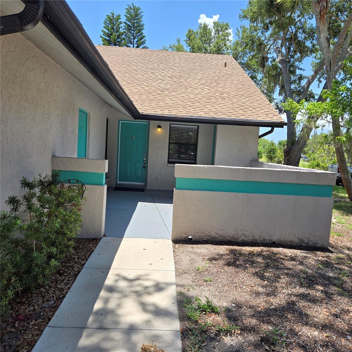 302 40TH STREET CIRCLE