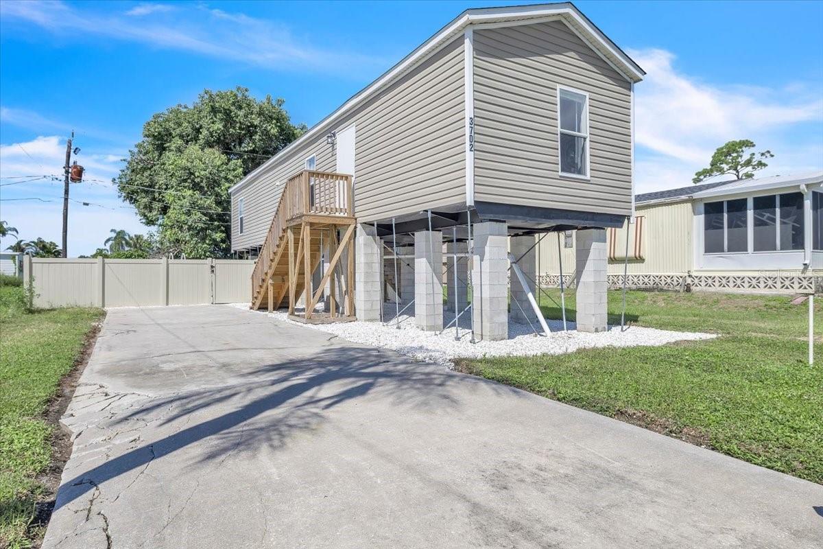 3702 DUNREATH ROAD