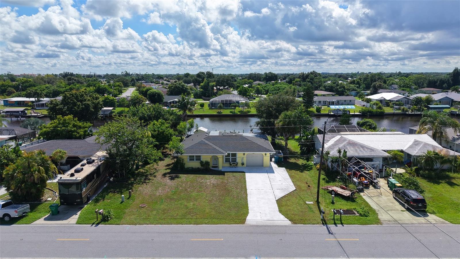481 TARPON BOULEVARD