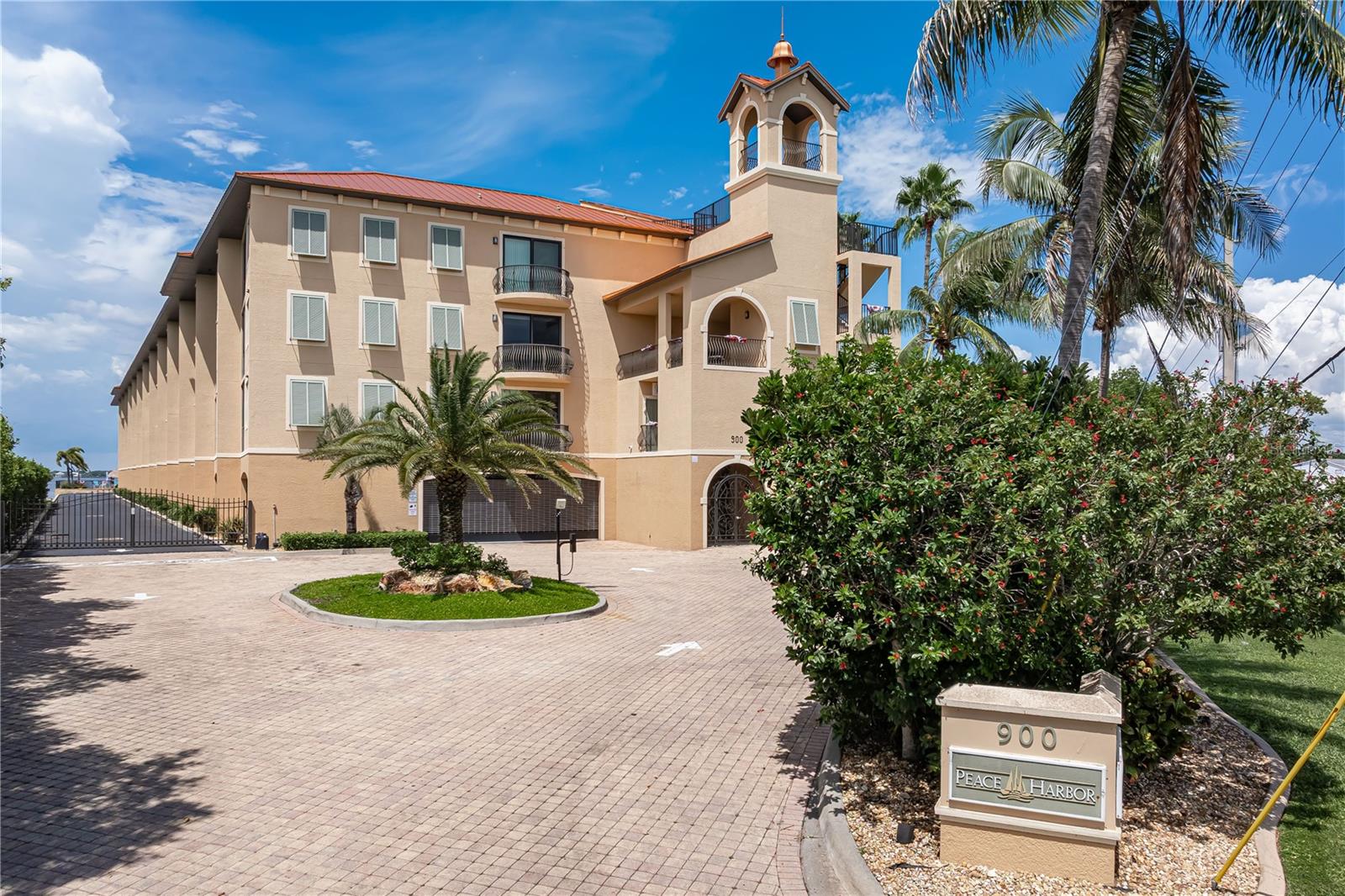 900 MARION AVENUE #1203