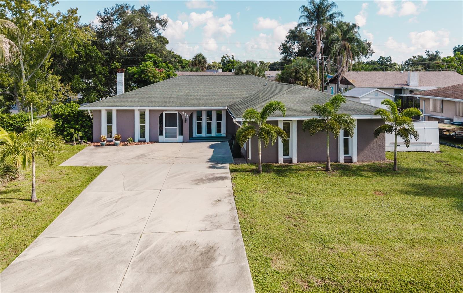 625 BAFFIN DRIVE