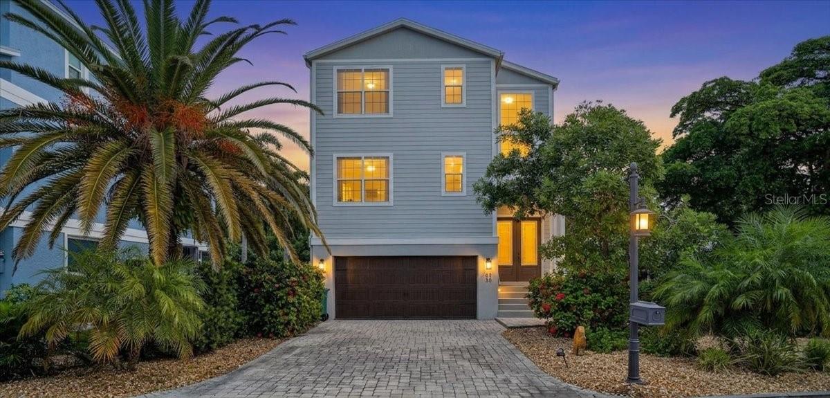 6330 LAGUNA DRIVE