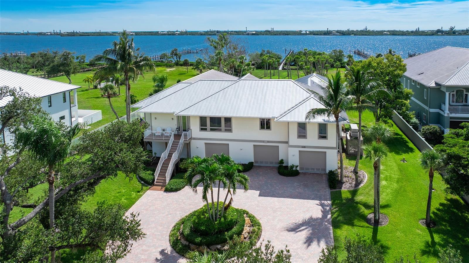 1115 BAYSHORE DRIVE