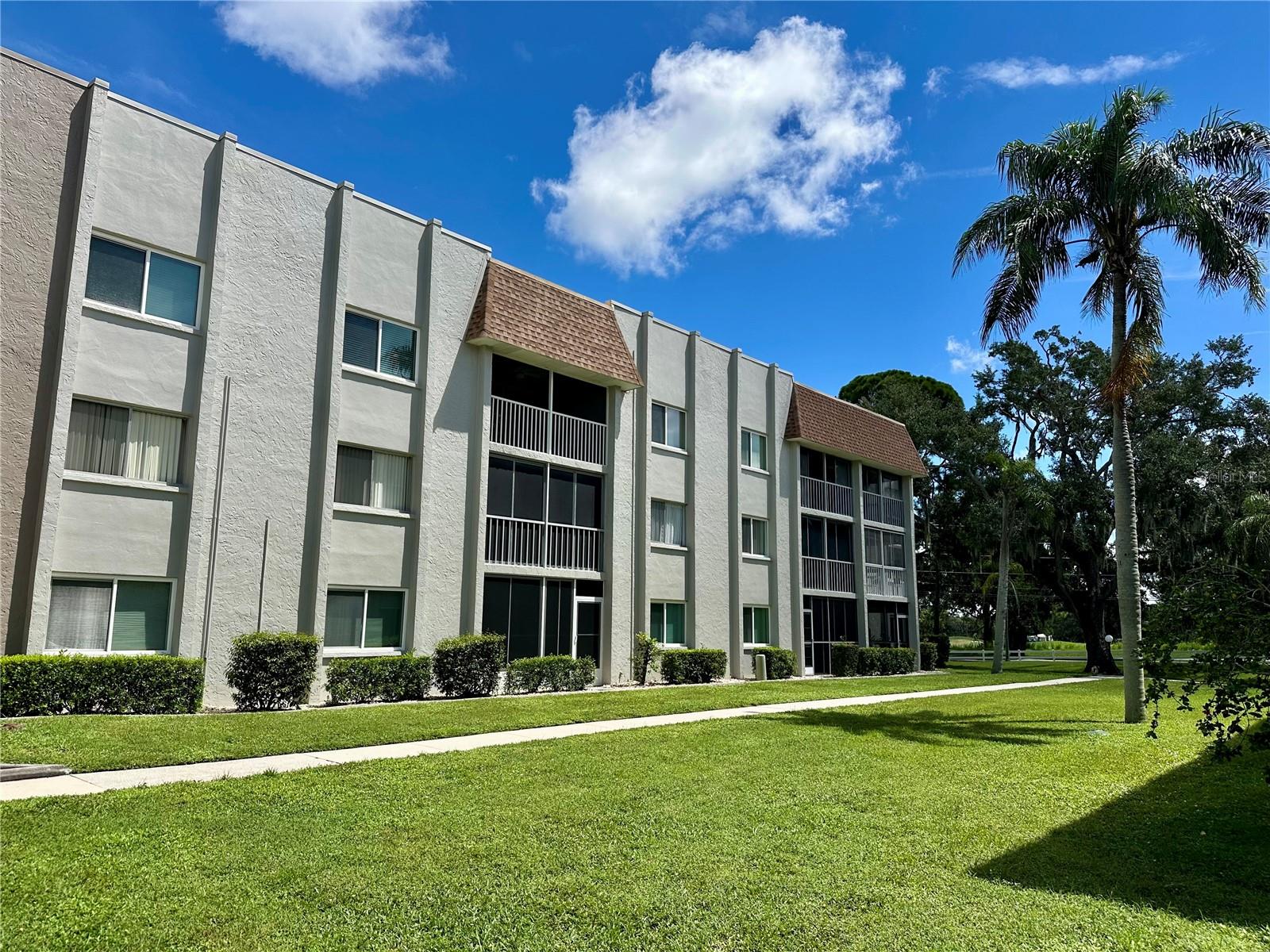1330 GLEN OAKS DRIVE #370D