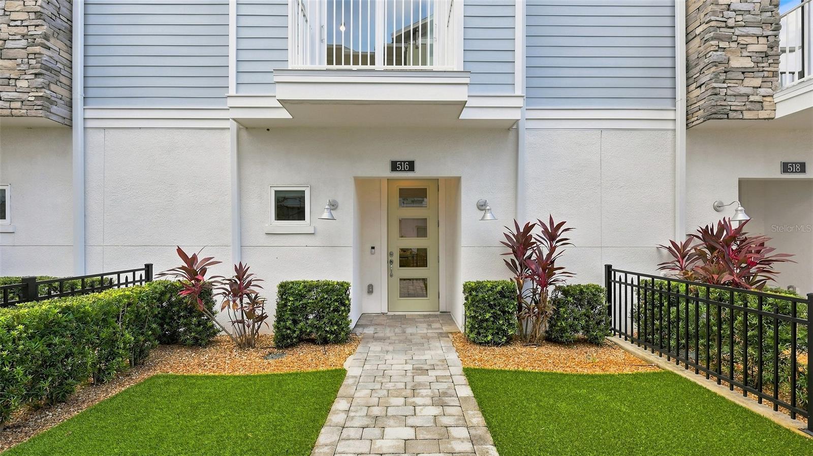 516 LAUREL PARK DRIVE