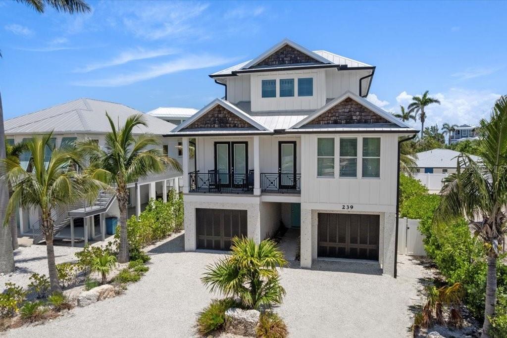 239 HARBOR DRIVE