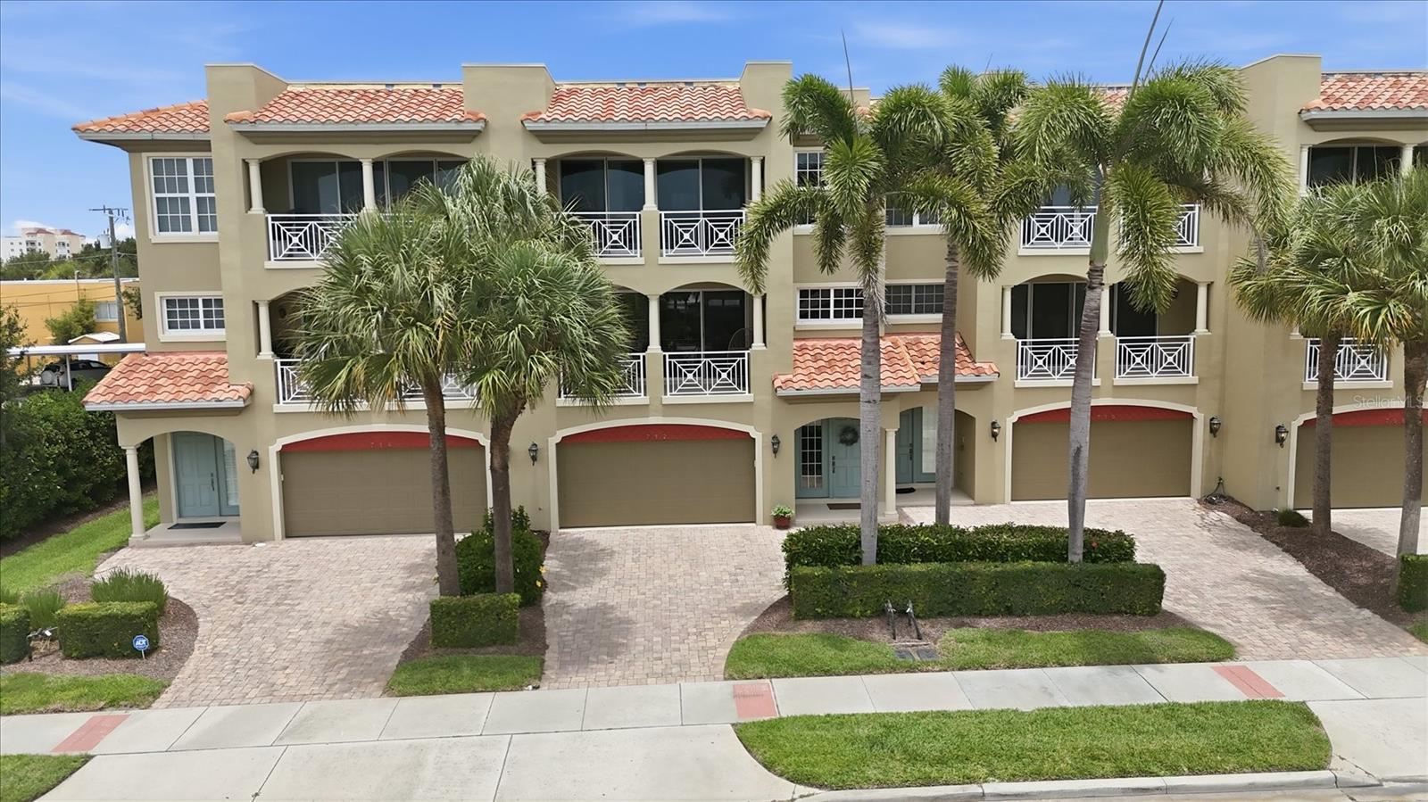 712 GRANADA AVENUE #2