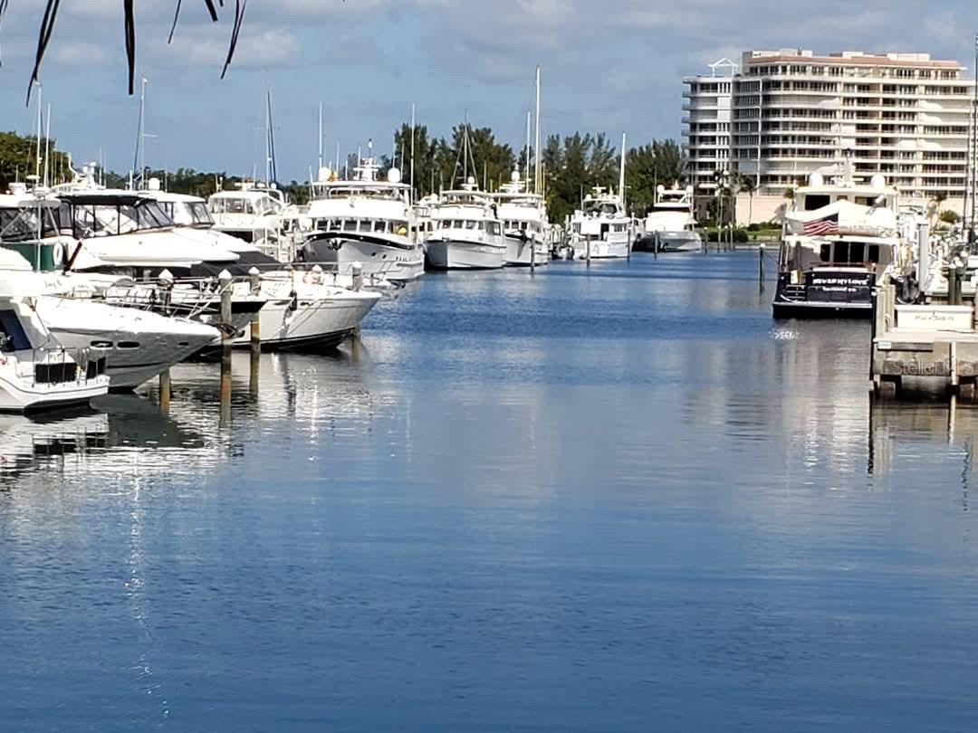 2800 HARBOURSIDE DRIVE DRIVE #M-10