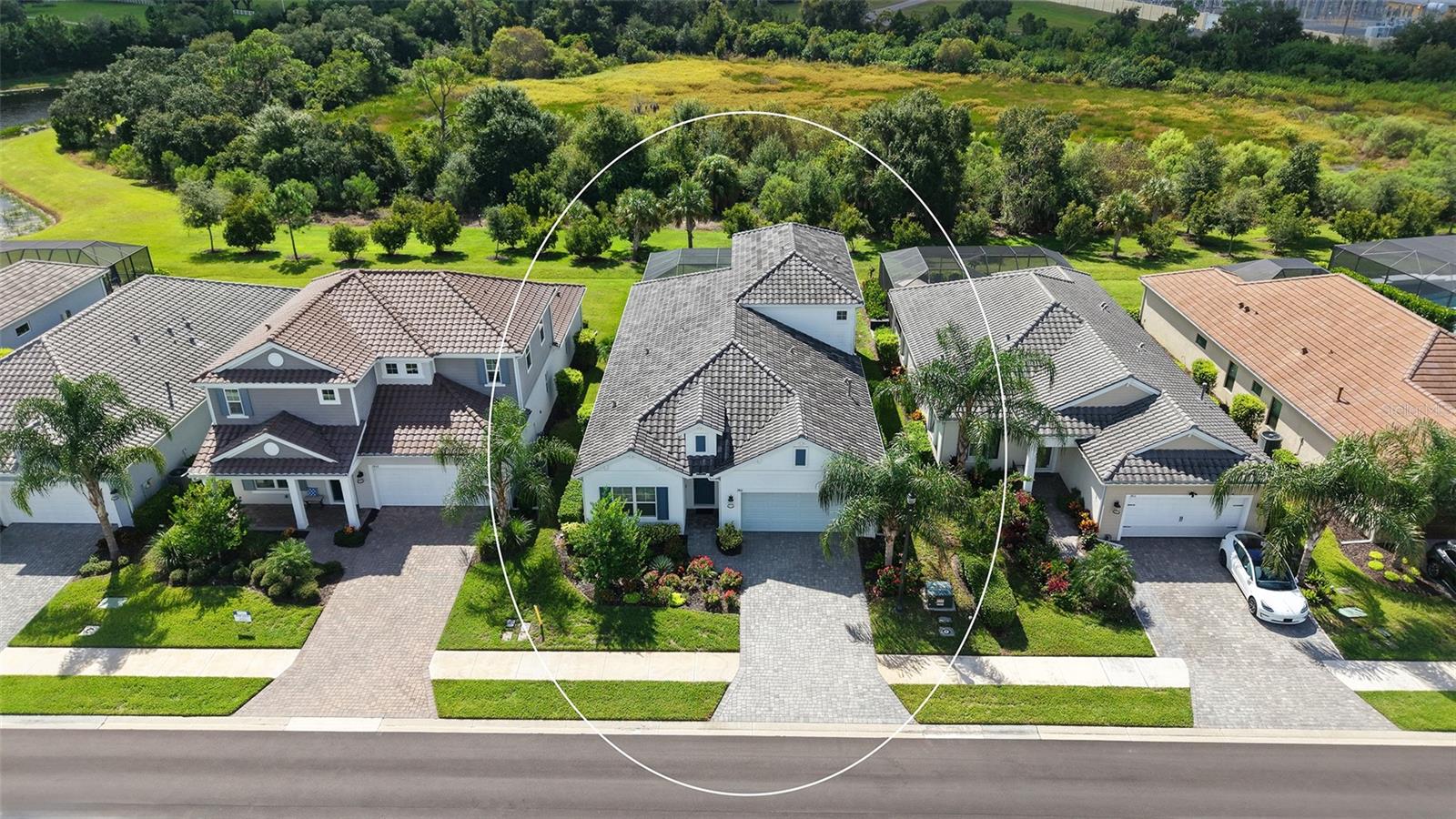 2806 BUTTERFLY JASMINE TRAIL