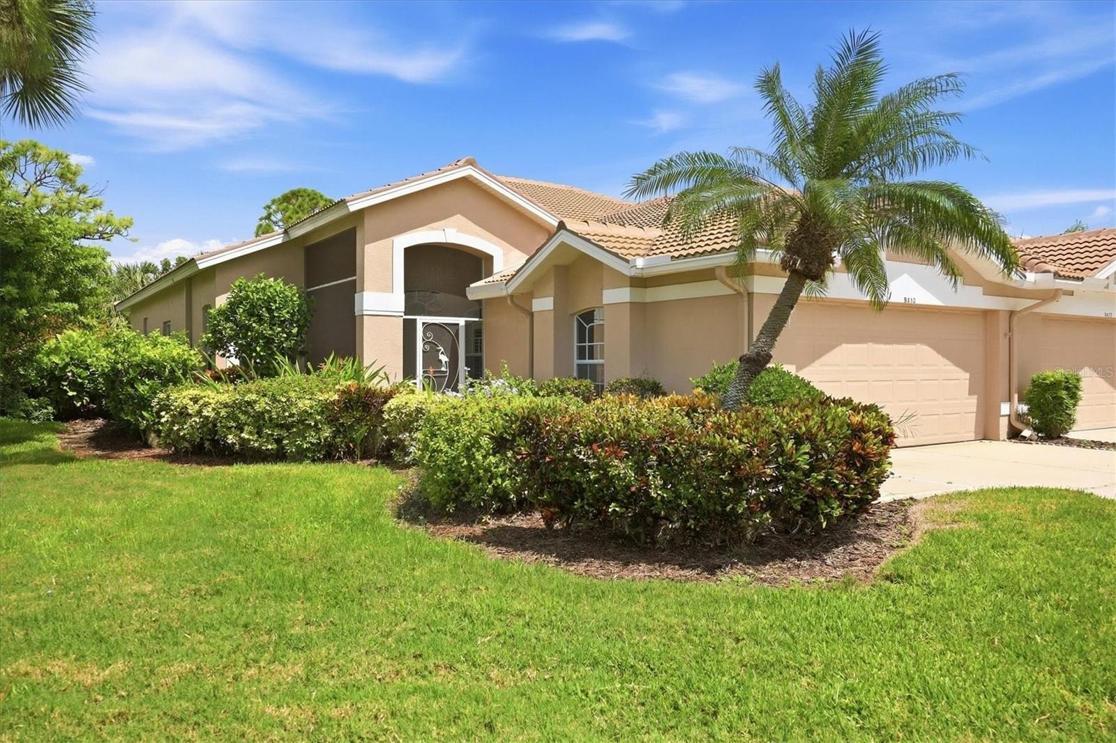 9413 FOREST HILLS CIRCLE