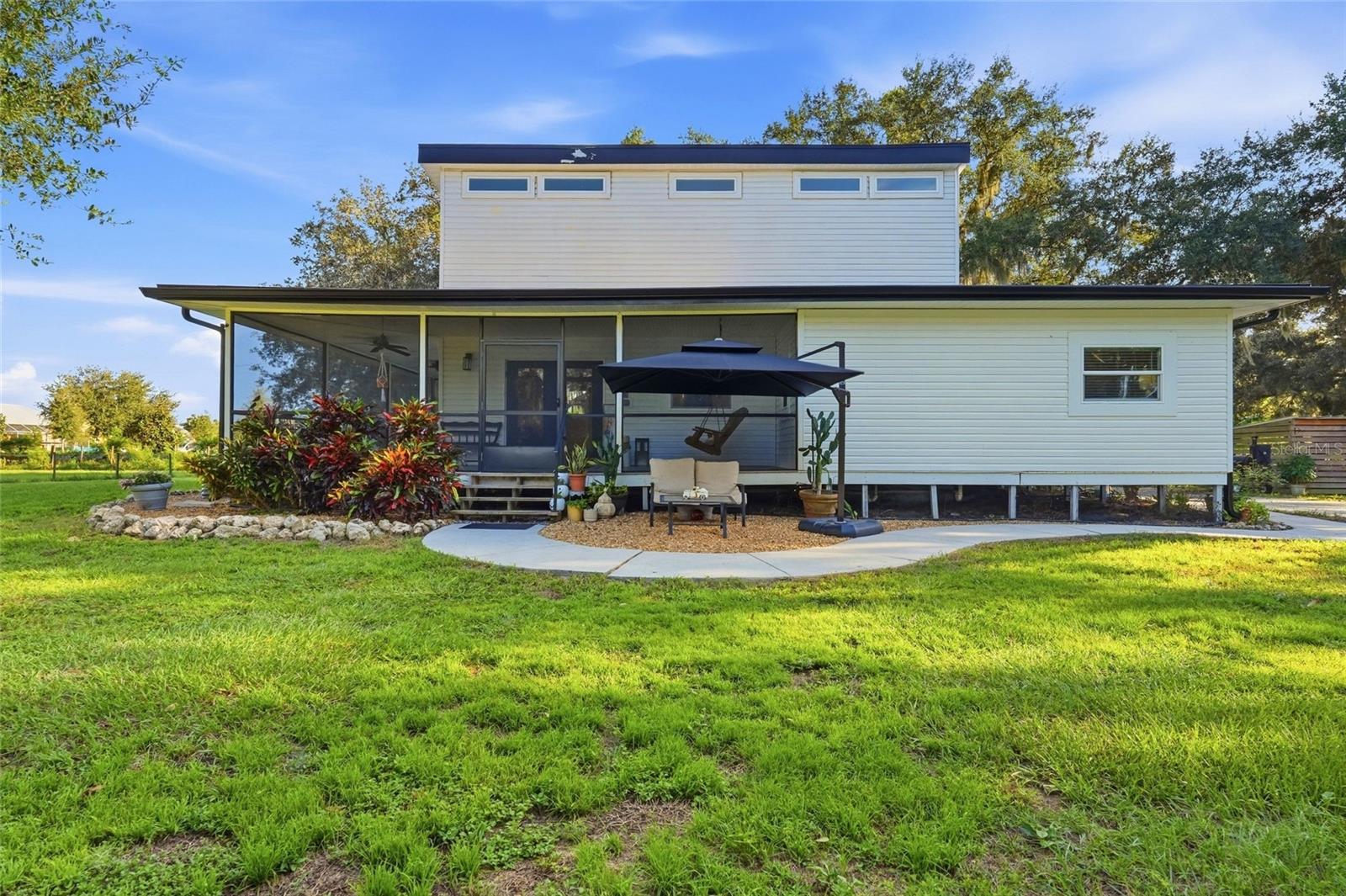 1132 LENA LANE