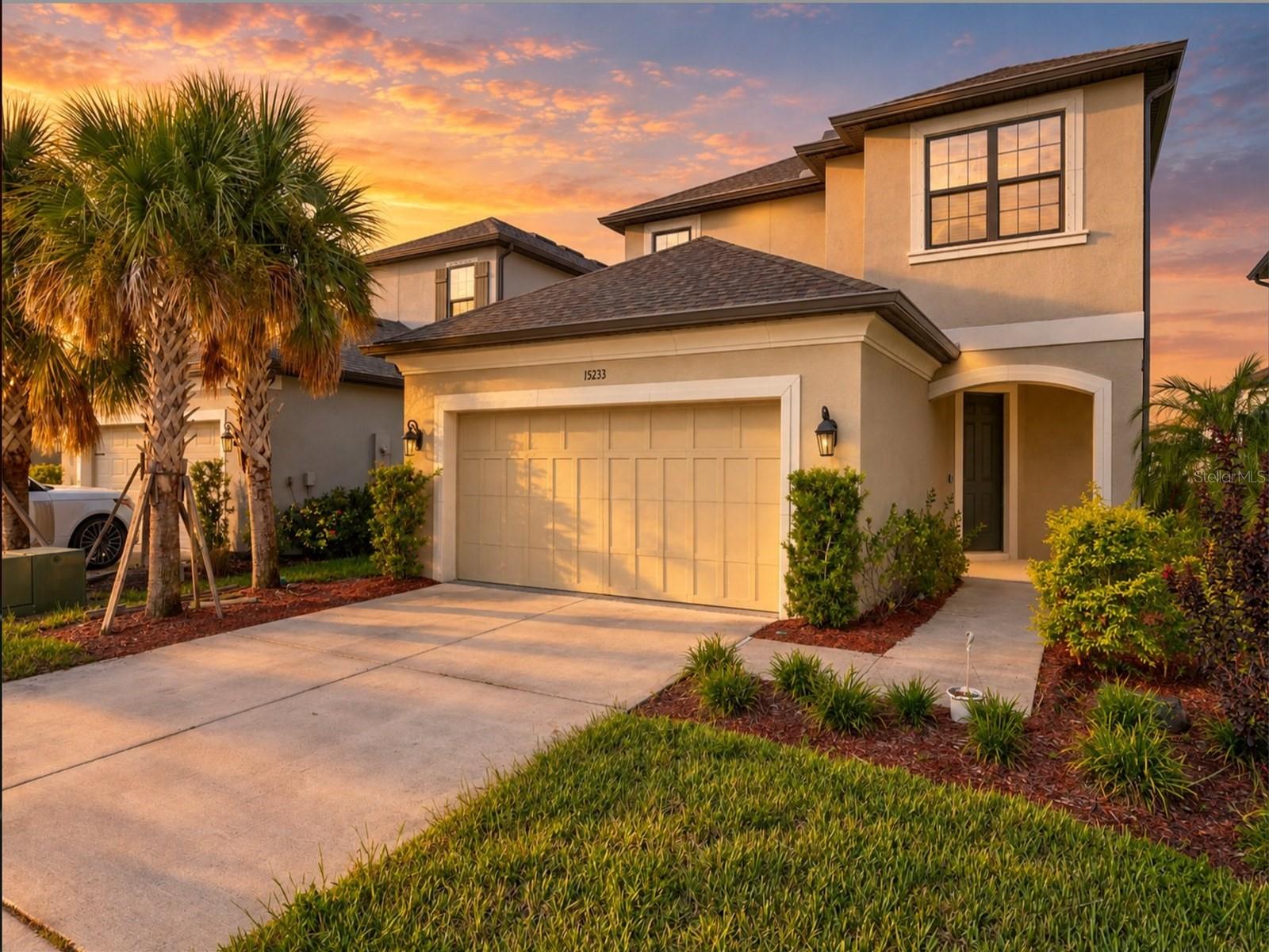 15233 SHADY PALMS LANE