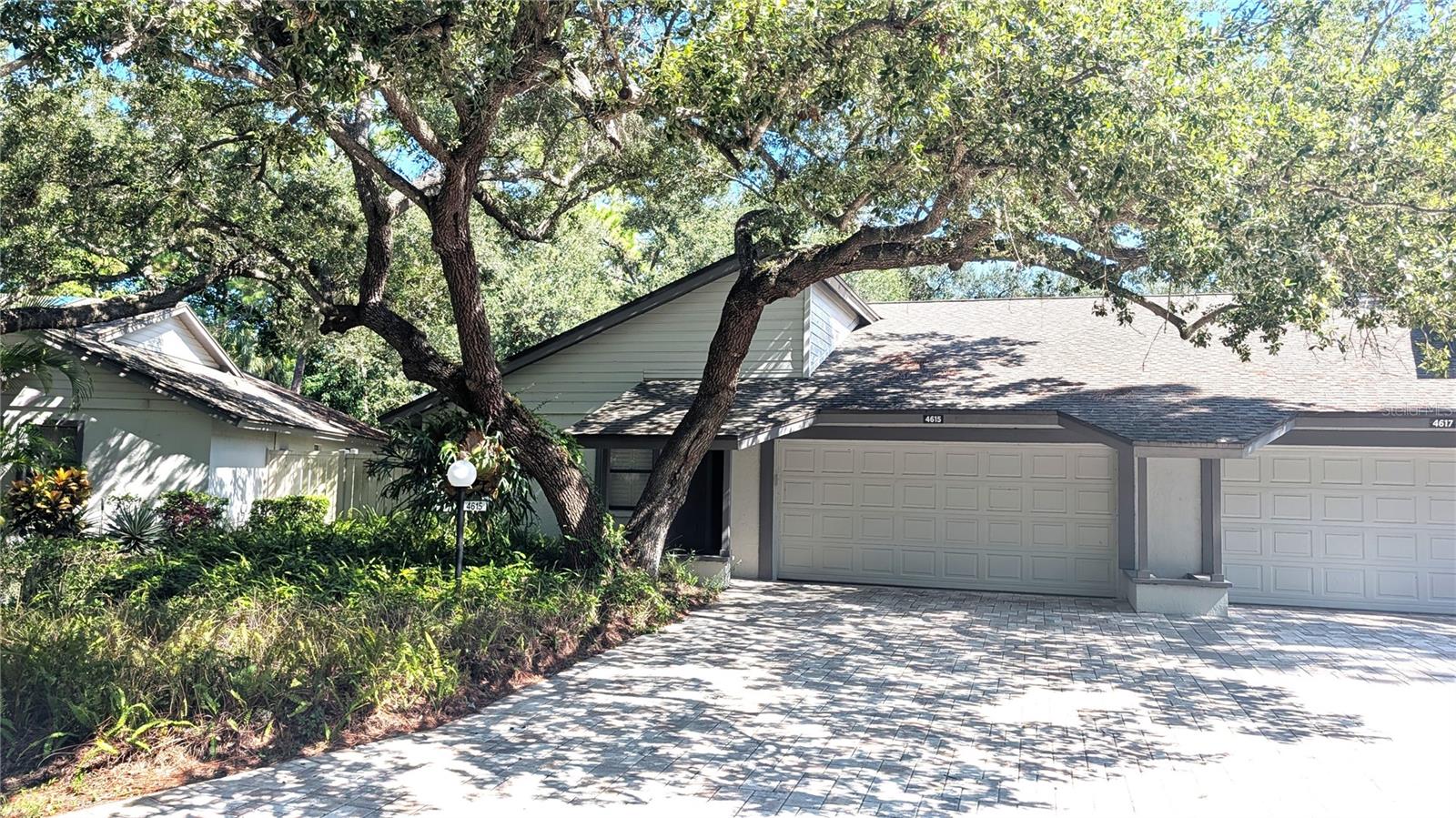 4615 OAK FOREST DRIVE #22