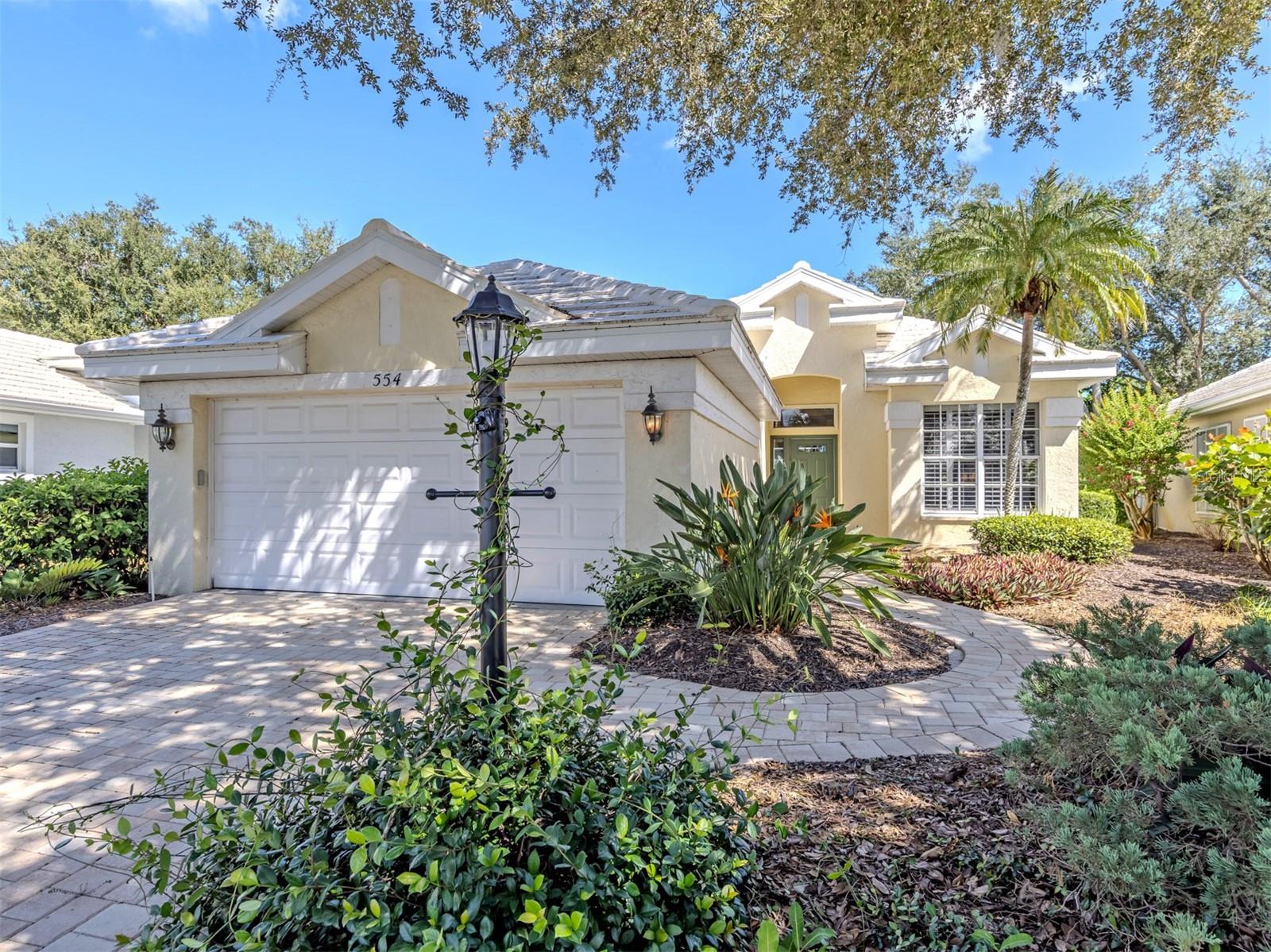 554 FALLBROOK DRIVE