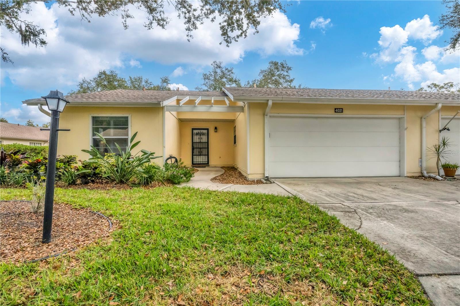 4021 OAKHURST DRIVE #3121