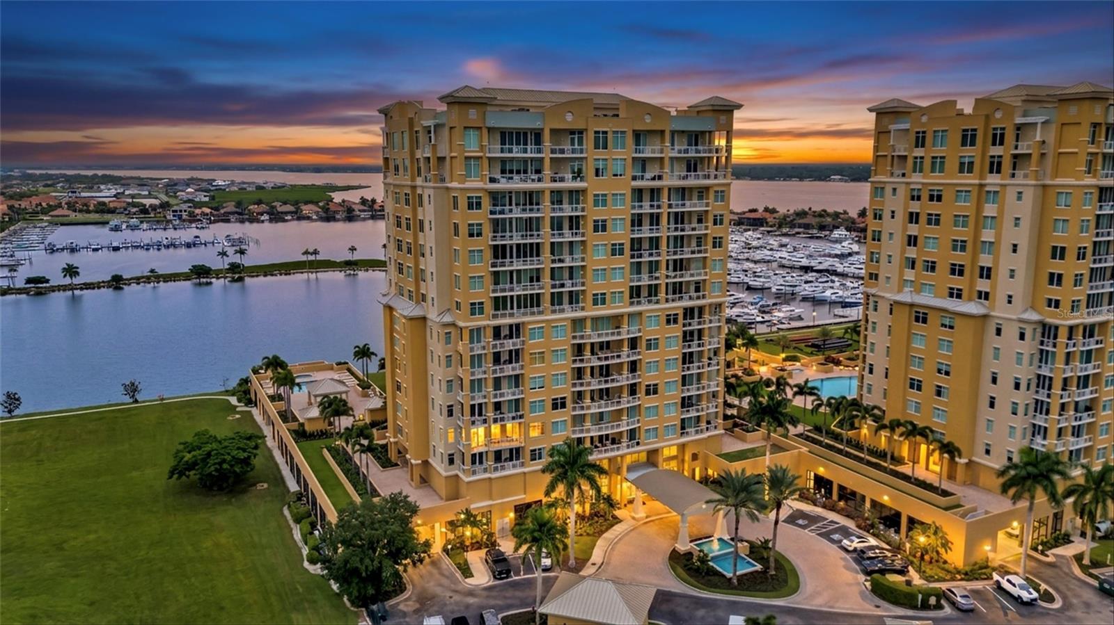 140 RIVIERA DUNES WAY #306