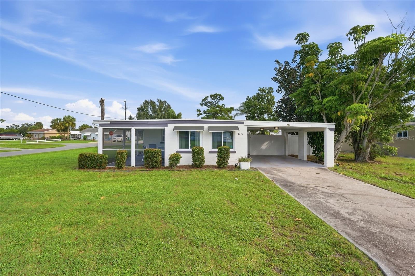 1305 ROCKY CREEK LANE