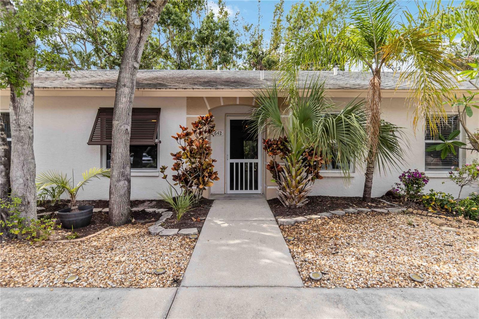 642 JEFFERSON AVENUE #13