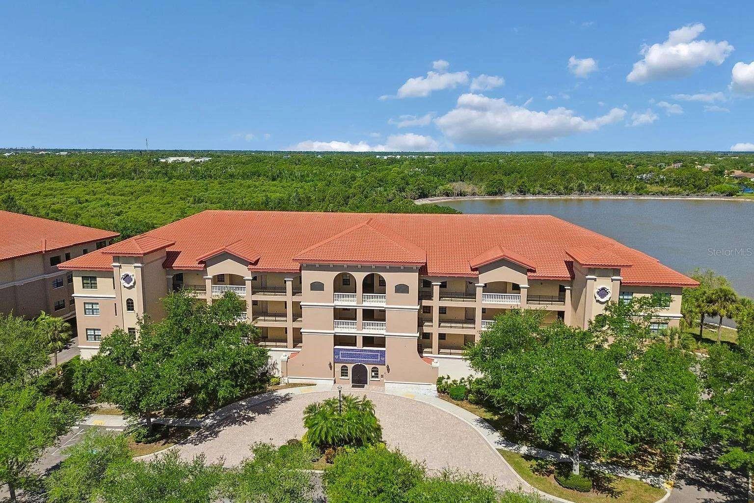 7702 LAKE VISTA COURT #202