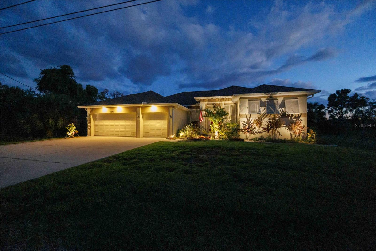 15392 ALDAMA CIRCLE