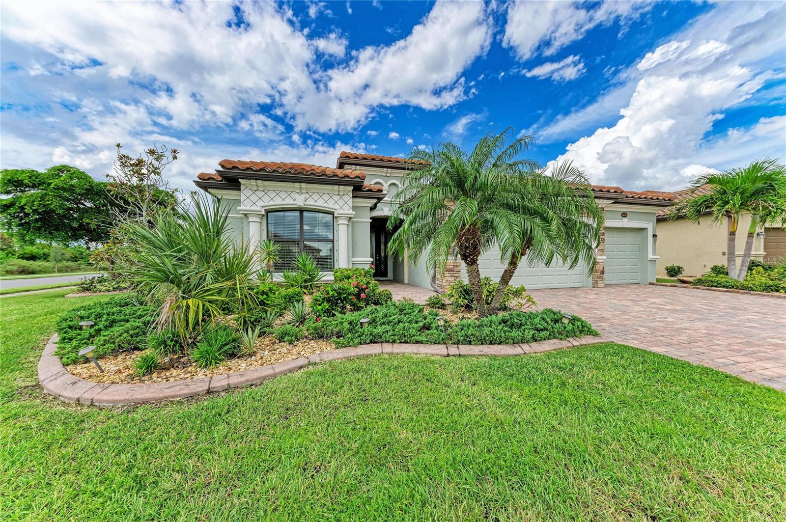 20700 GRANLAGO DR DRIVE