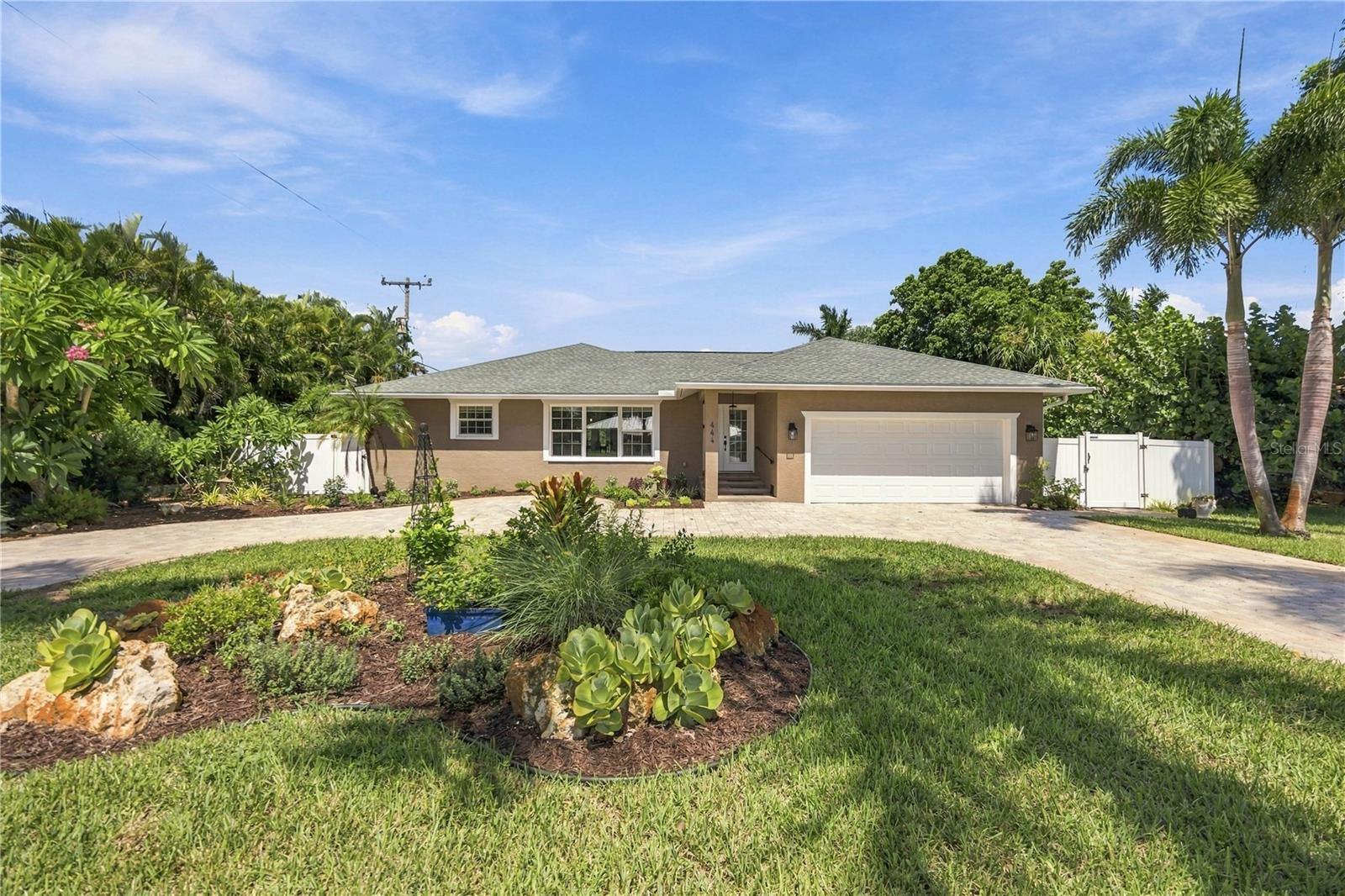 444 BAYCREST DRIVE