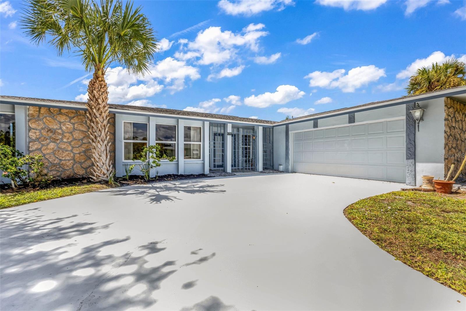 160 ANNAPOLIS LANE