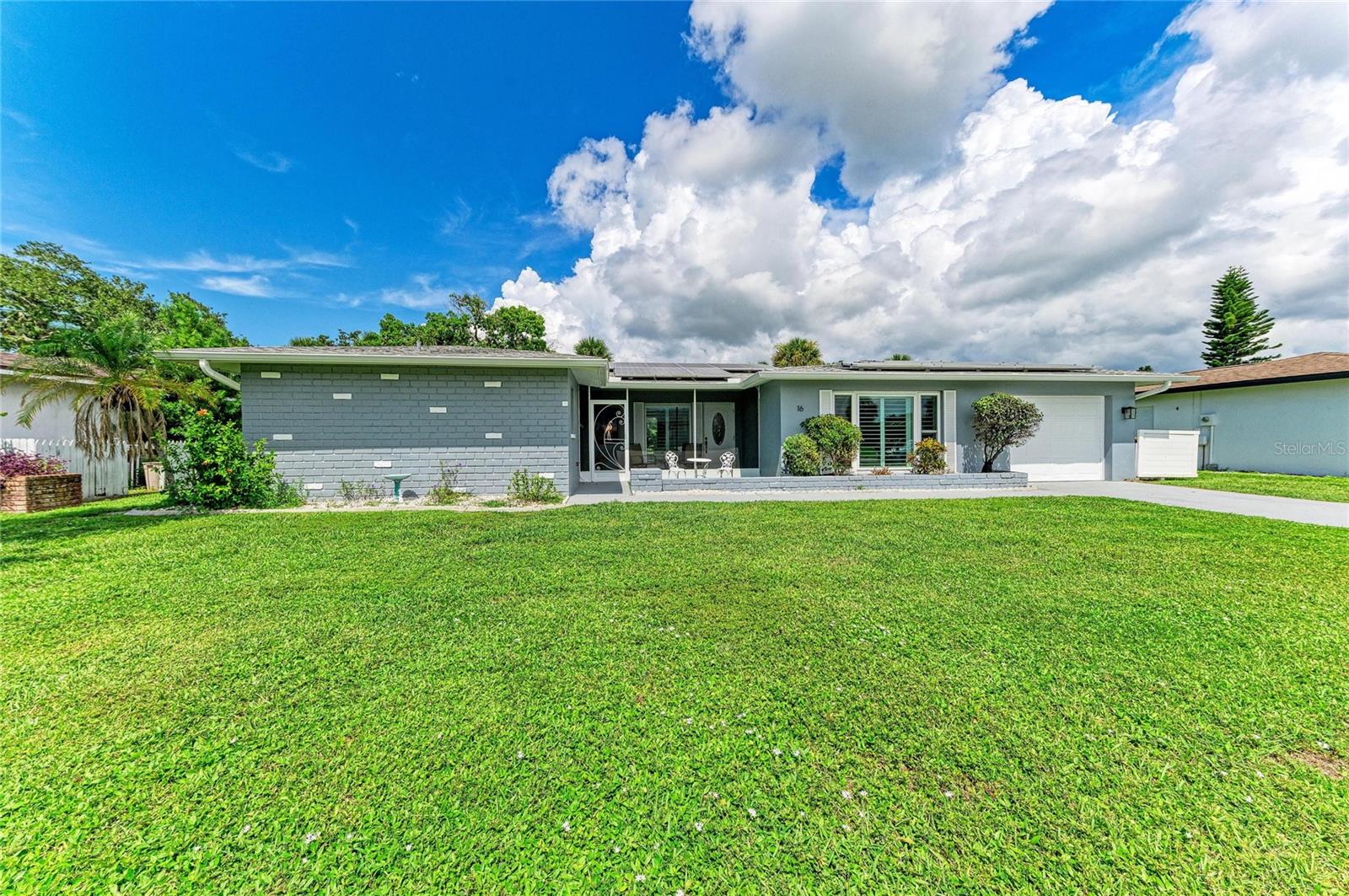 16 OAKLAND HILLS PLACE