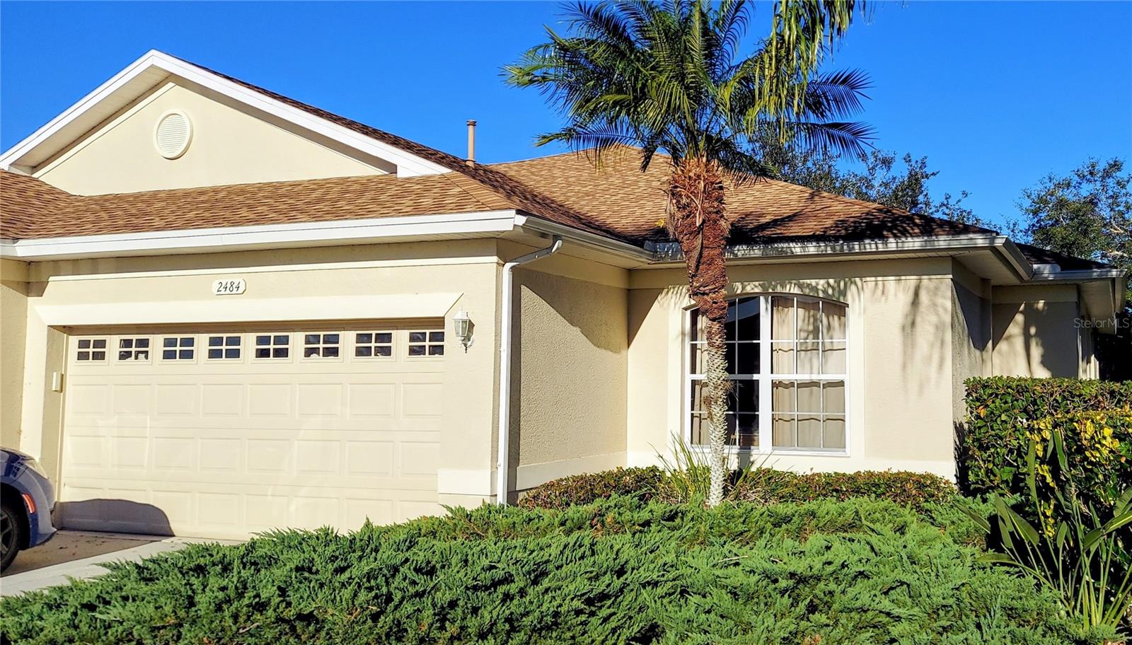 2484 MAGNOLIA CIRCLE