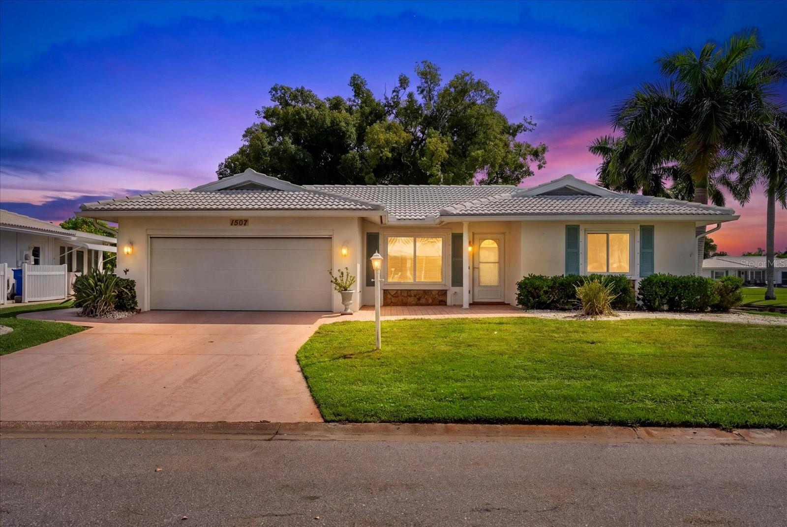 1507 KNOLLWOOD DRIVE