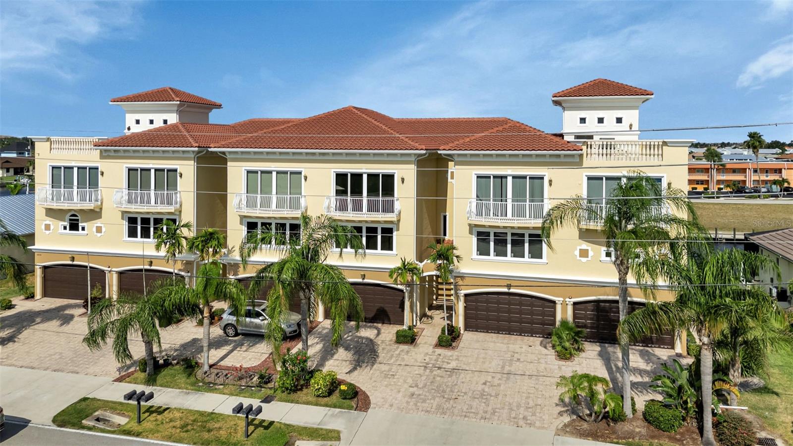 2522 MAGDALINA DRIVE #2522