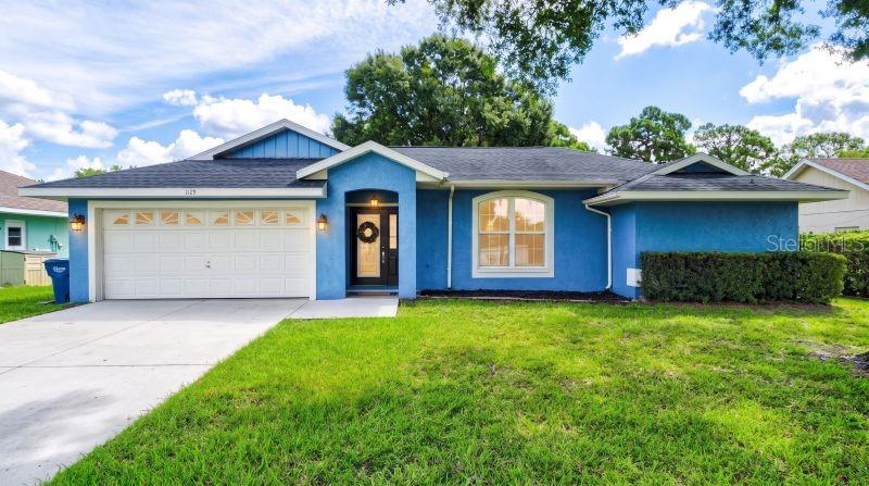 7129 QUEEN PALM CIRCLE