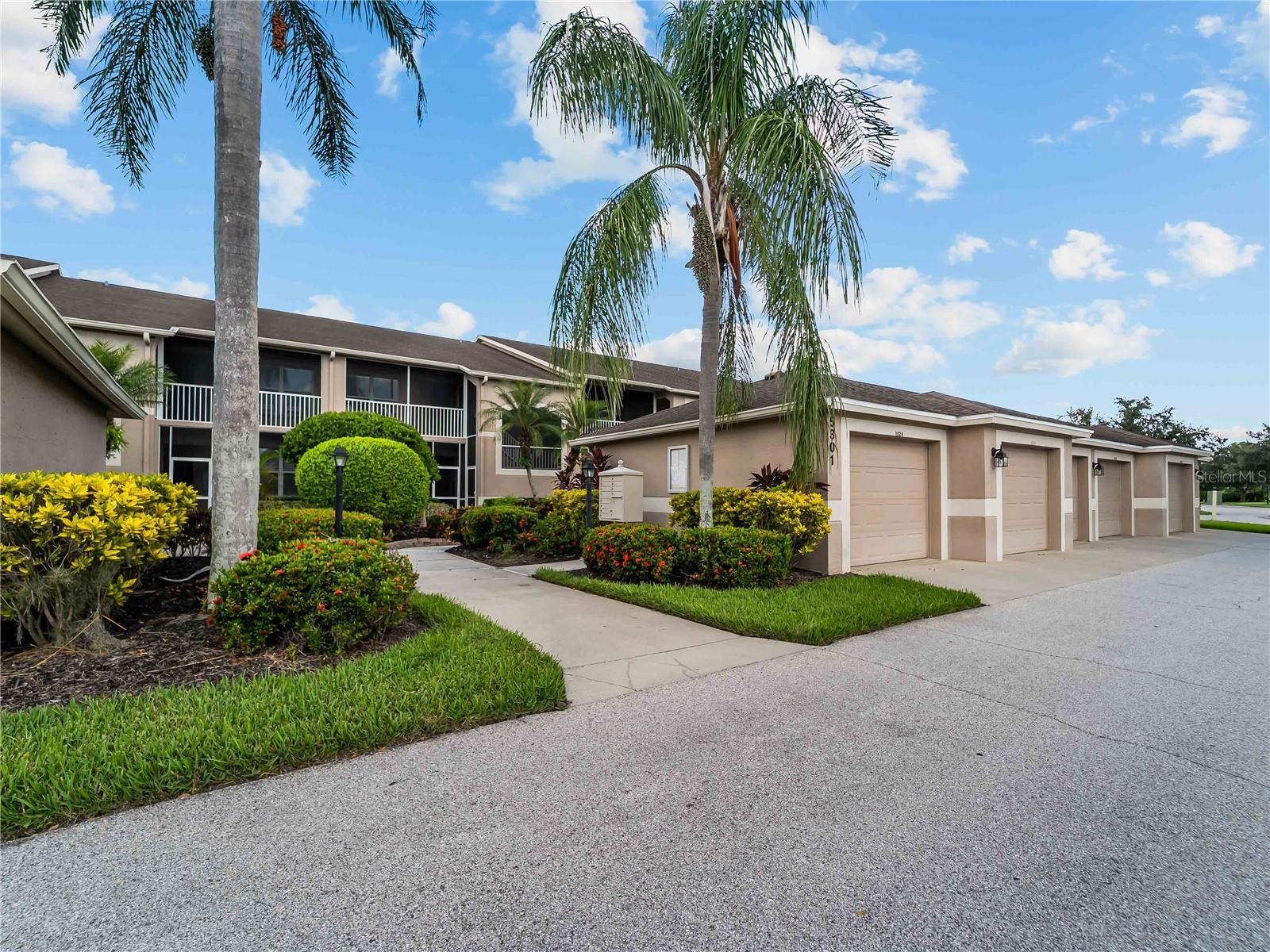 5301 MAHOGANY RUN AVENUE ##1024
