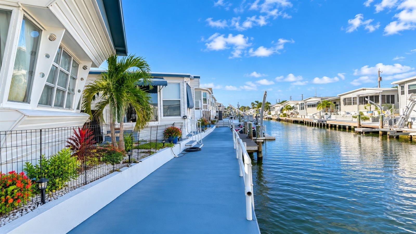 6925 BAYOU LANE