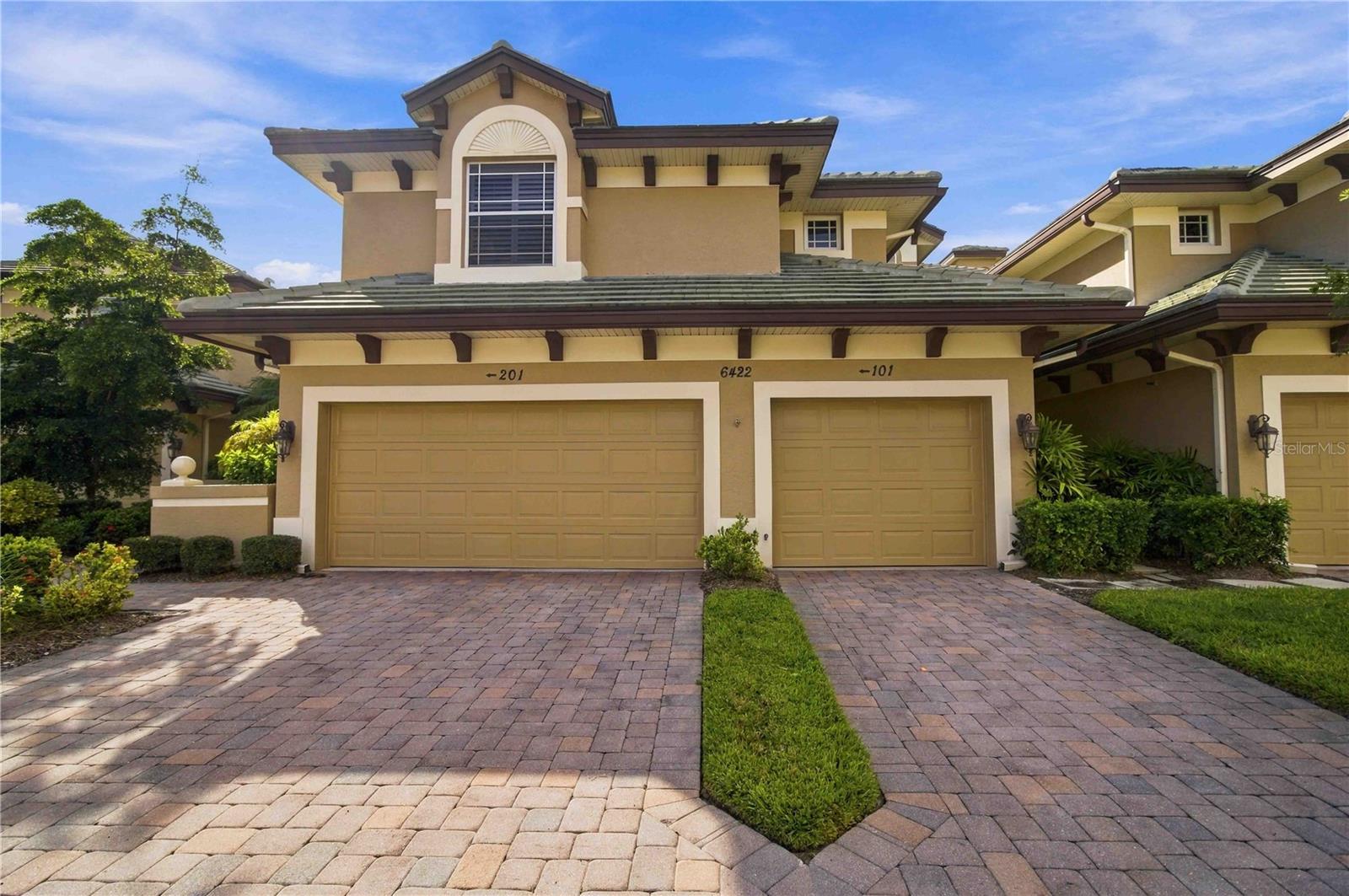 6422 MOORINGS POINT CIRCLE #101