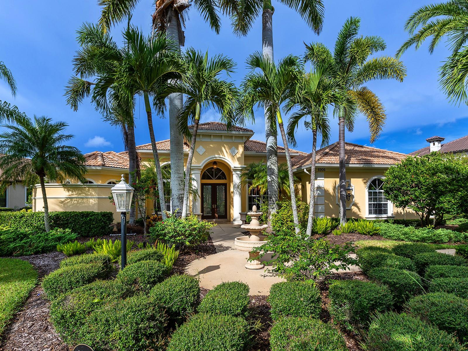 6906 BELMONT COURT