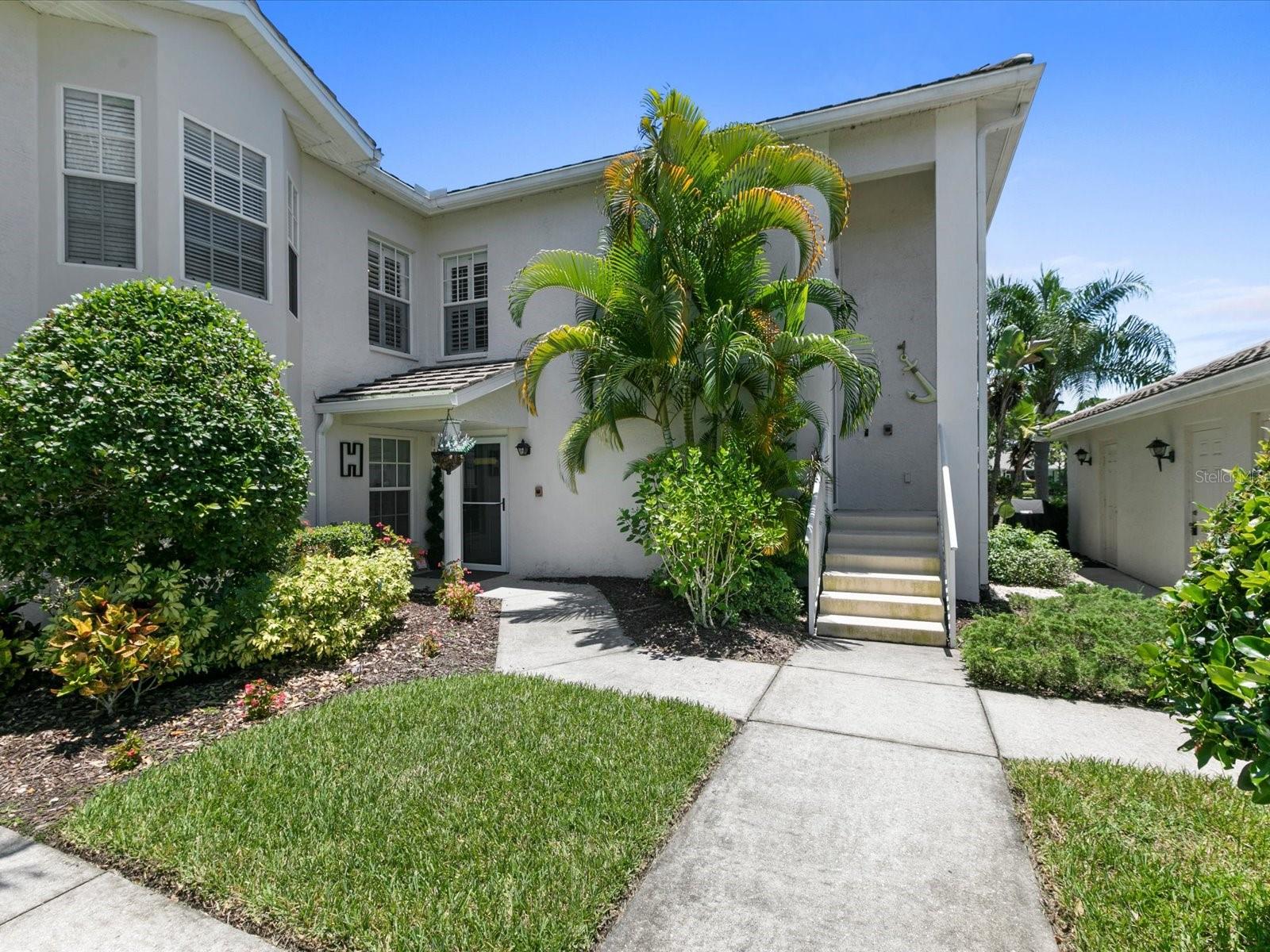 904 ADDINGTON COURT #204