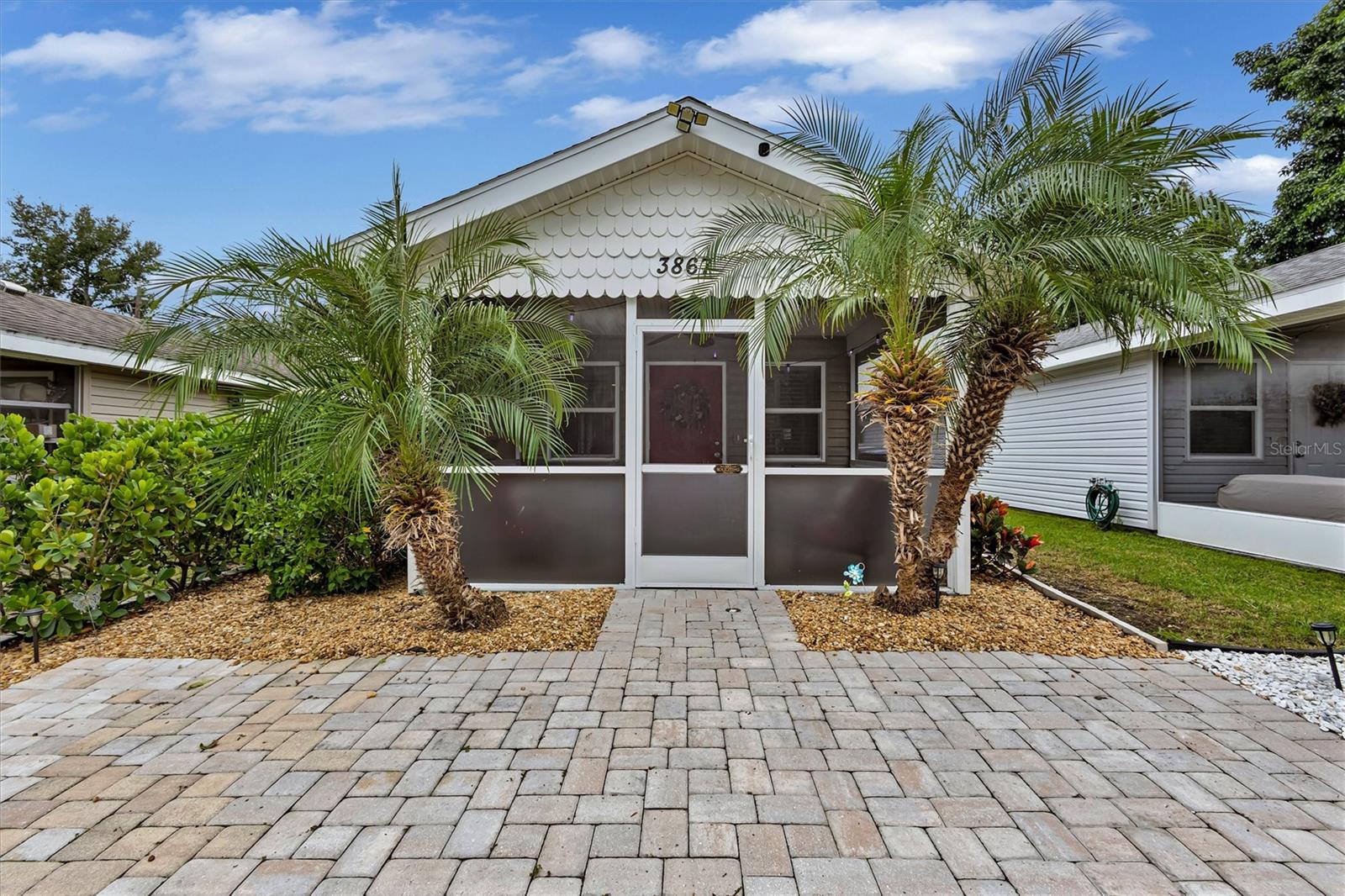 3867 ALMOND AVENUE