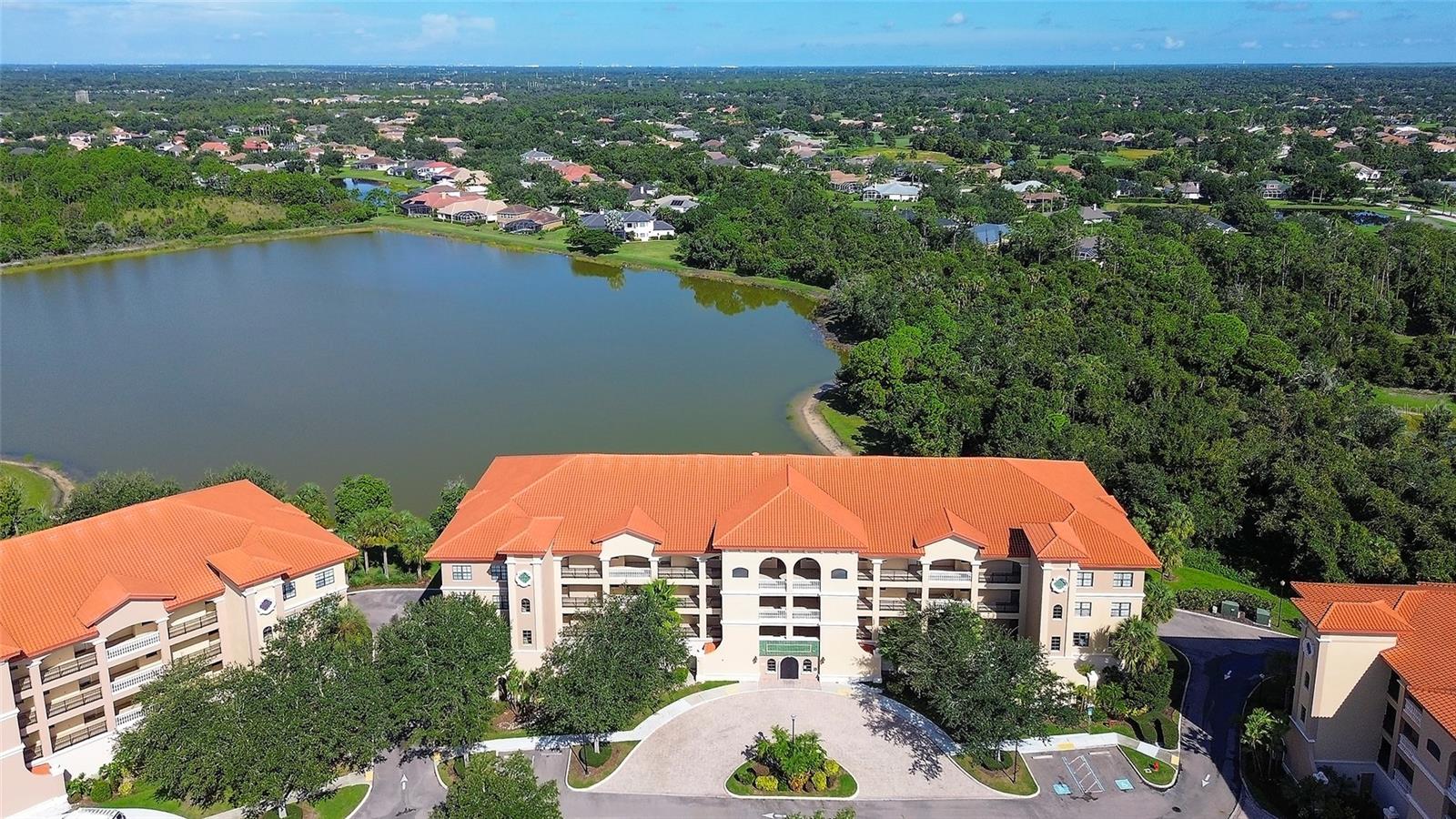 7612 LAKE VISTA COURT #203