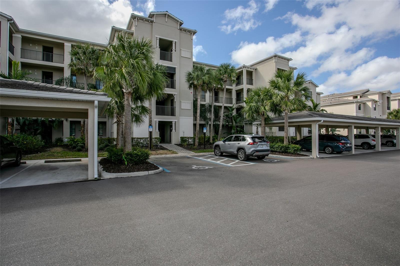 18028 GAWTHROP DRIVE #402