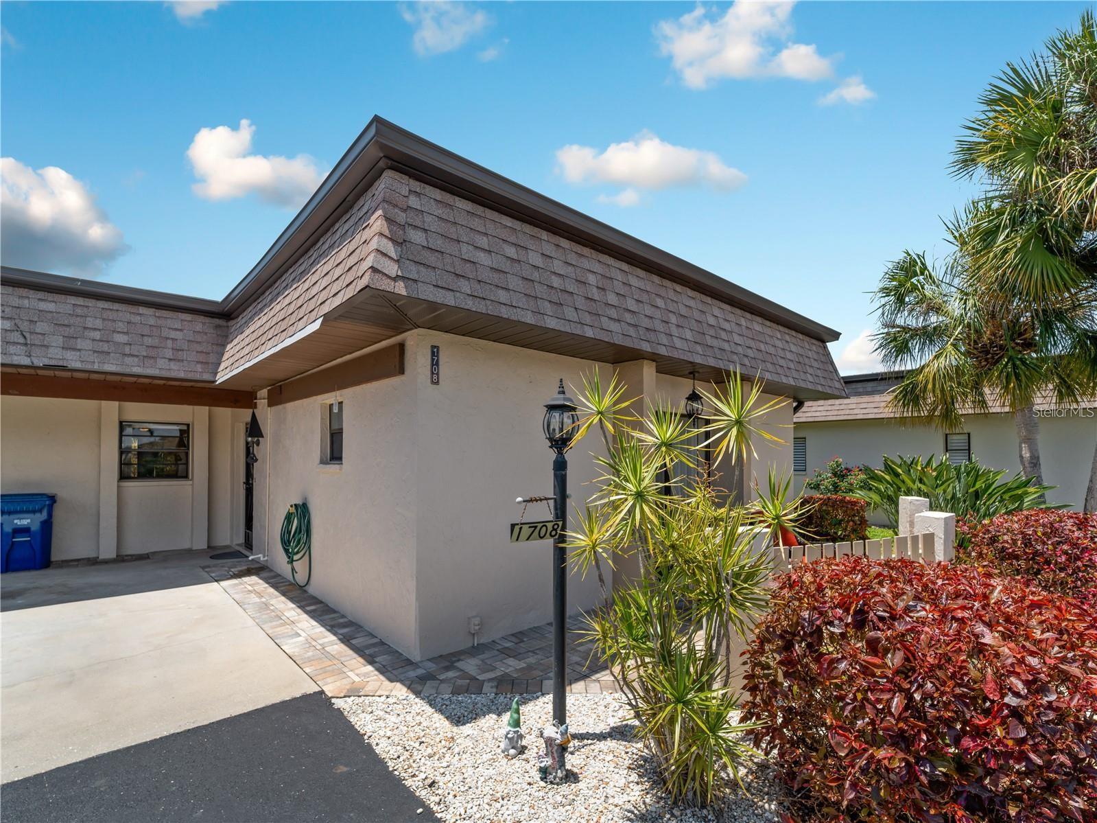 1708 LAKESIDE DRIVE #1710B