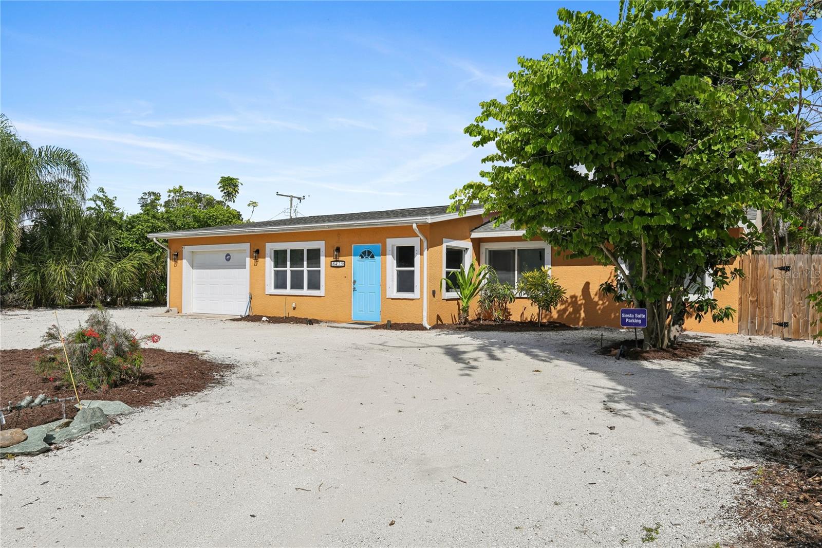 8479 PINEWOOD ROAD