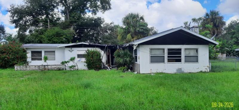 5819 HOWARD LANE