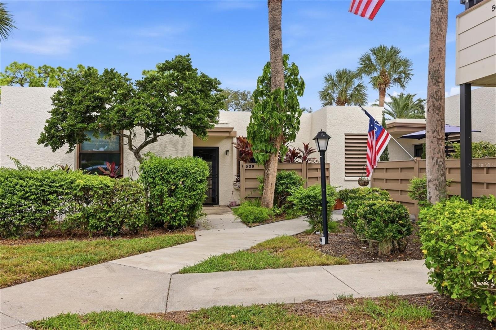 509 LAKESIDE DRIVE #509